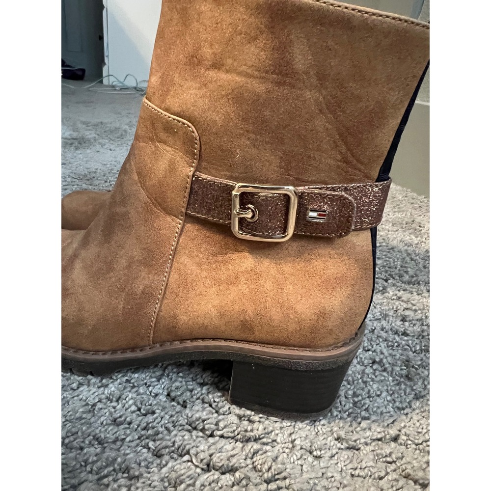 Tommy Hilfiger Girls Tan Suede Glitter Buckle Ankle Boots Side Zip Chunky Heels - Picture 6 of 7